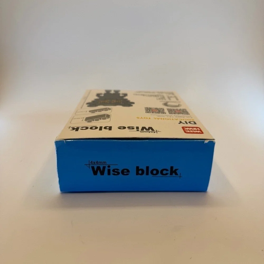 Wise Hawk Wise Block 2566 Black Figure 772 Pcs Nano Building Blocks DIY Toy Set